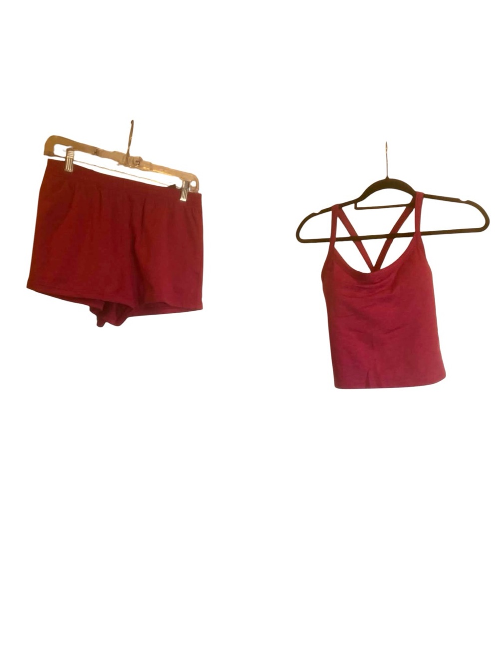 NWT Vuori Halo Short/Halo Cami Set Size Small DRAGONFRUIT